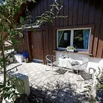 לינה וארוחת בוקר Alpenblick 4*