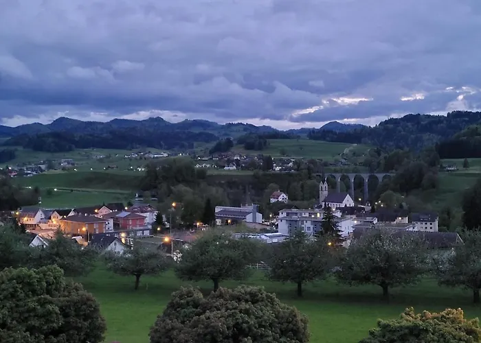 Alpenblick Couette-café 4*